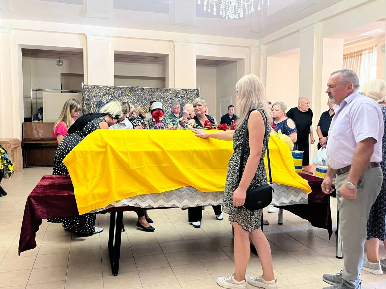 Первомайськ попрощався із захисником Русланом Чернявським