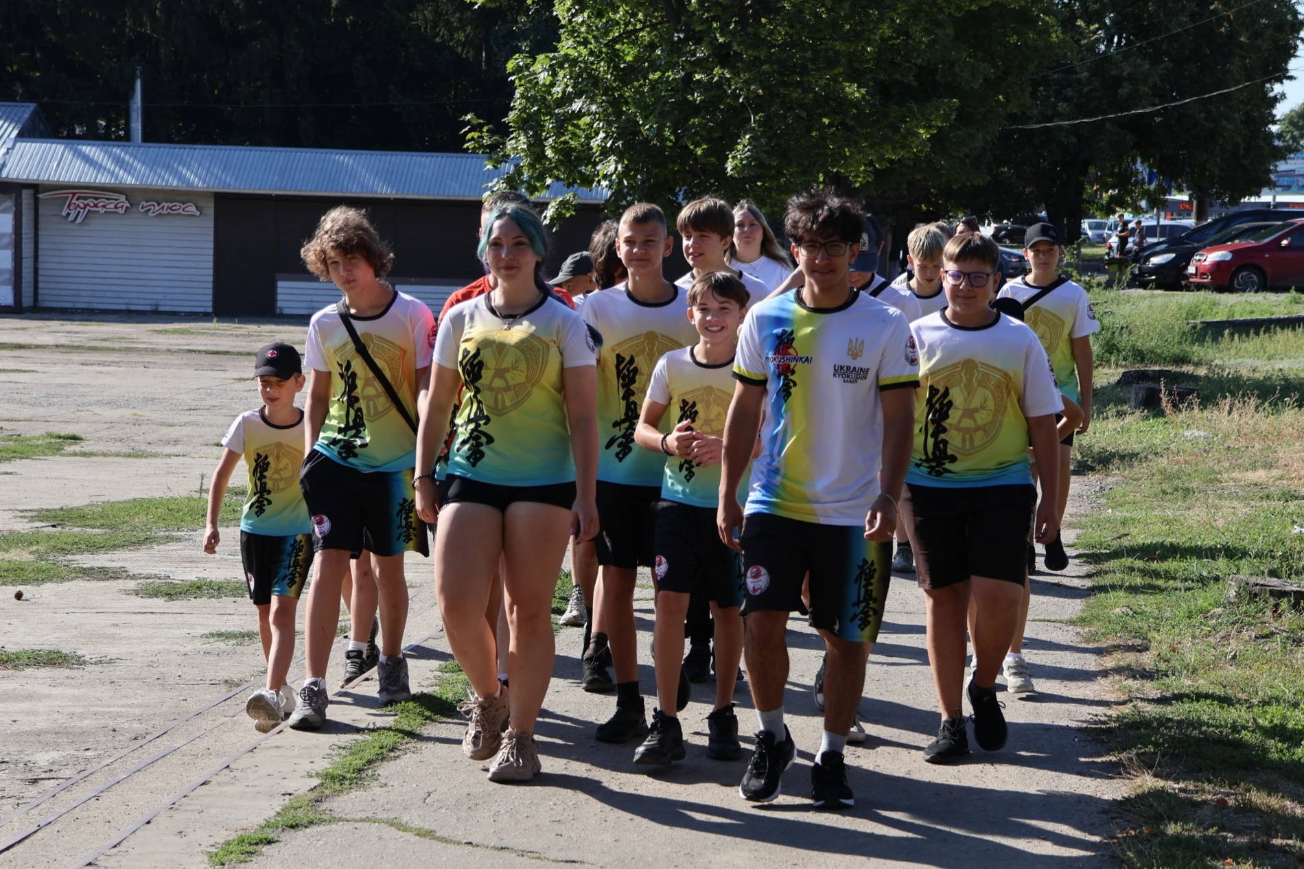 «Шаную воїнів, біжу за героїв України». У Первомайську відбувся забіг на честь полеглих захисників