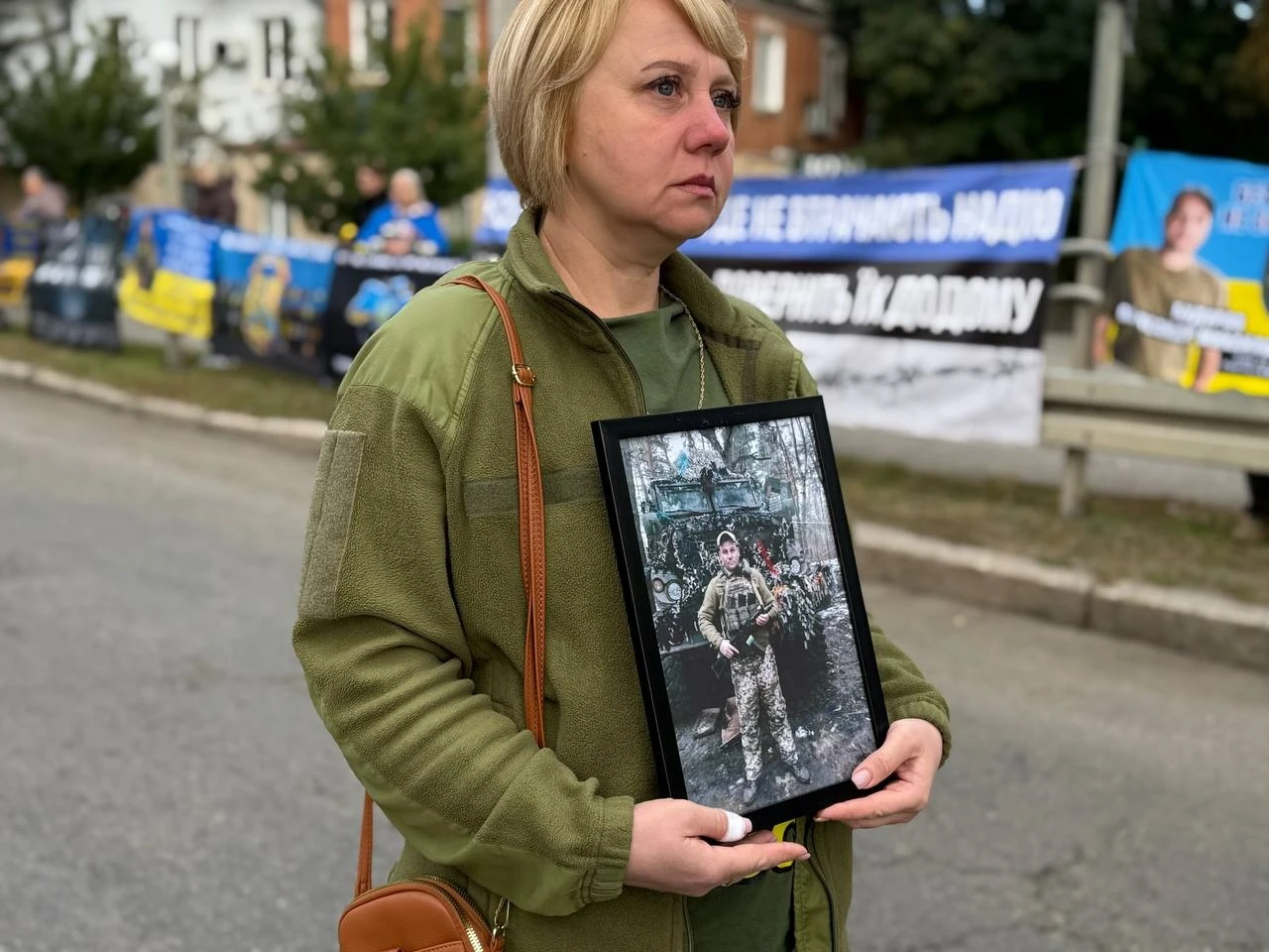 Чекати й нагадувати: у Первомайську провели акцію «Не мовчи. Полон вбиває»