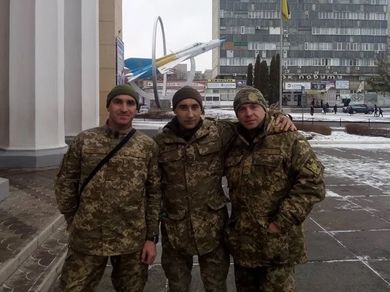 Повернутися з війни. Відверто про виклики та кроки до виживання після фронту від Андрія Шарого