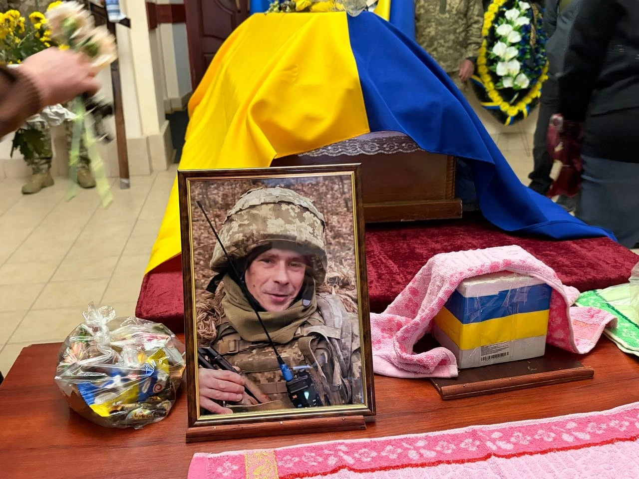 У Первомайську попрощалися із захисником України Дмитром Воротинцевим