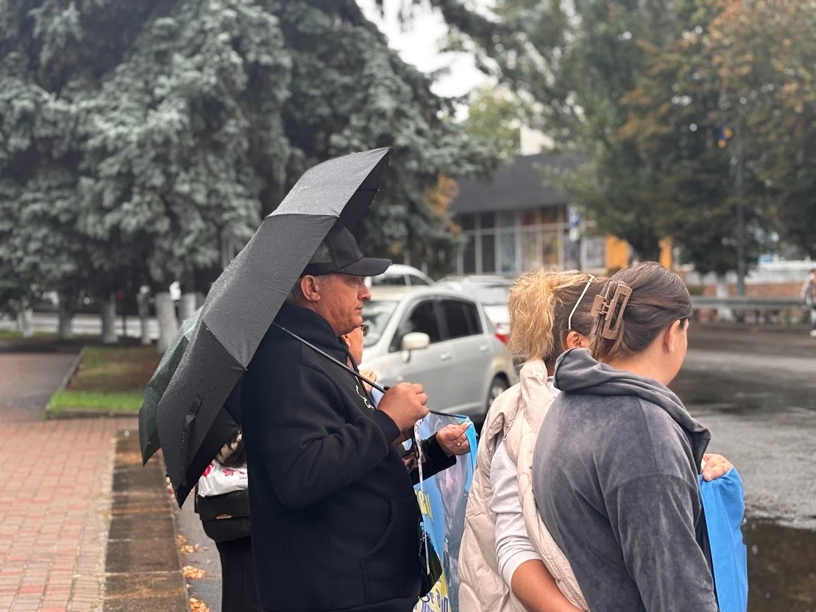 Ціна миру та спокою: у Первомайську відбулася акція «Полон вбиває. Не мовчи!»