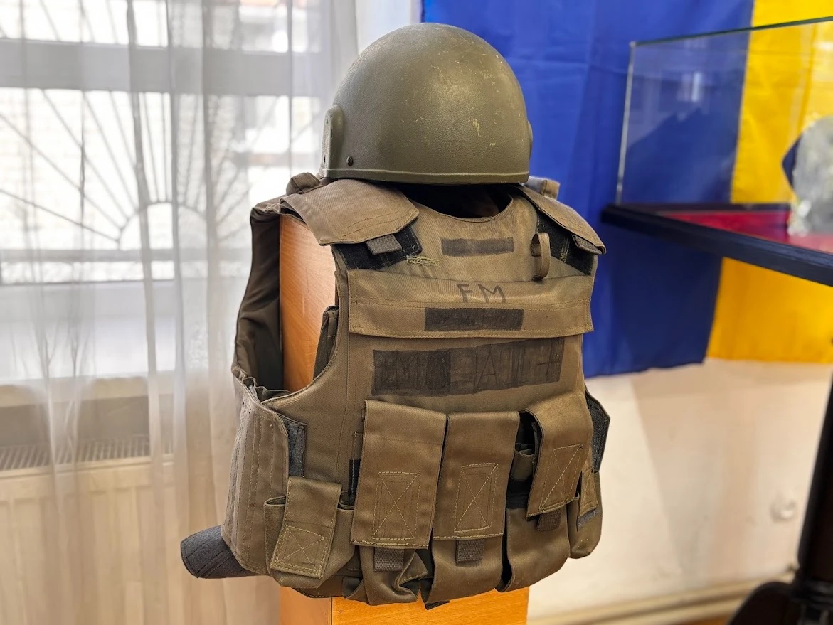 Від княжої доби до сучасного фронту: у Первомайську діє виставка про еволюцію українського війська