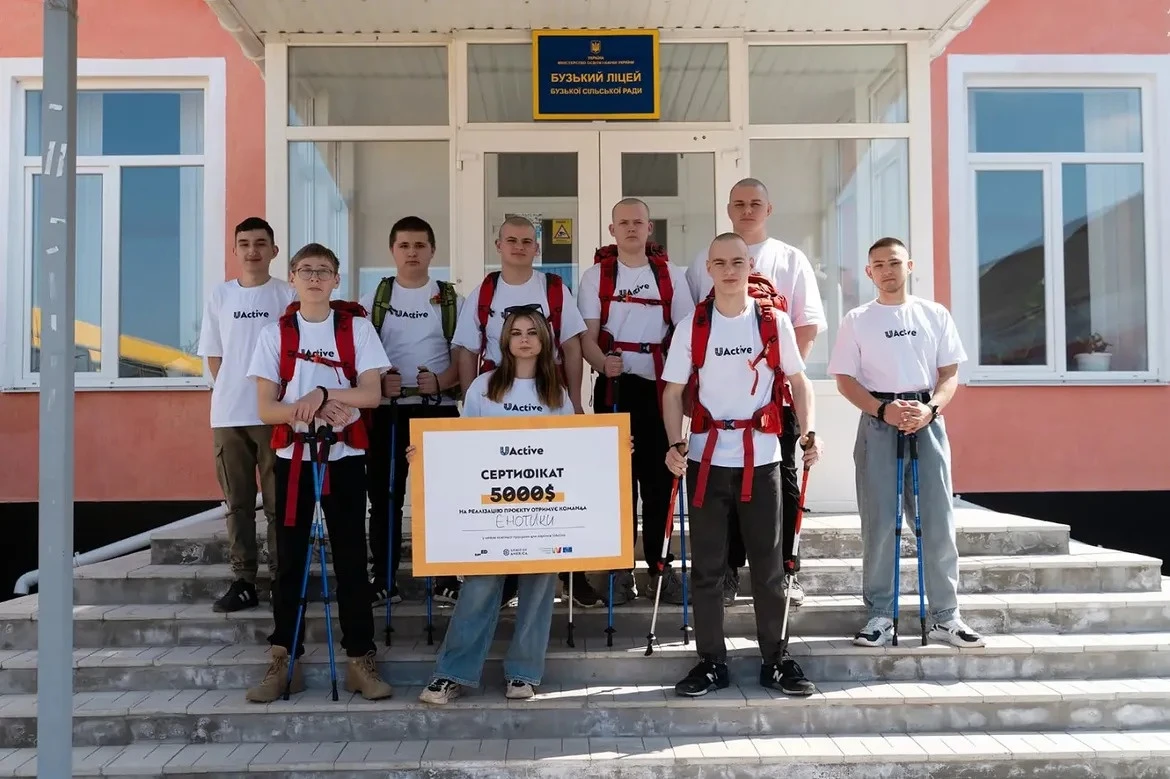 На Миколаївщині підлітки створили простір «Єдність» для ветеранів та молоді