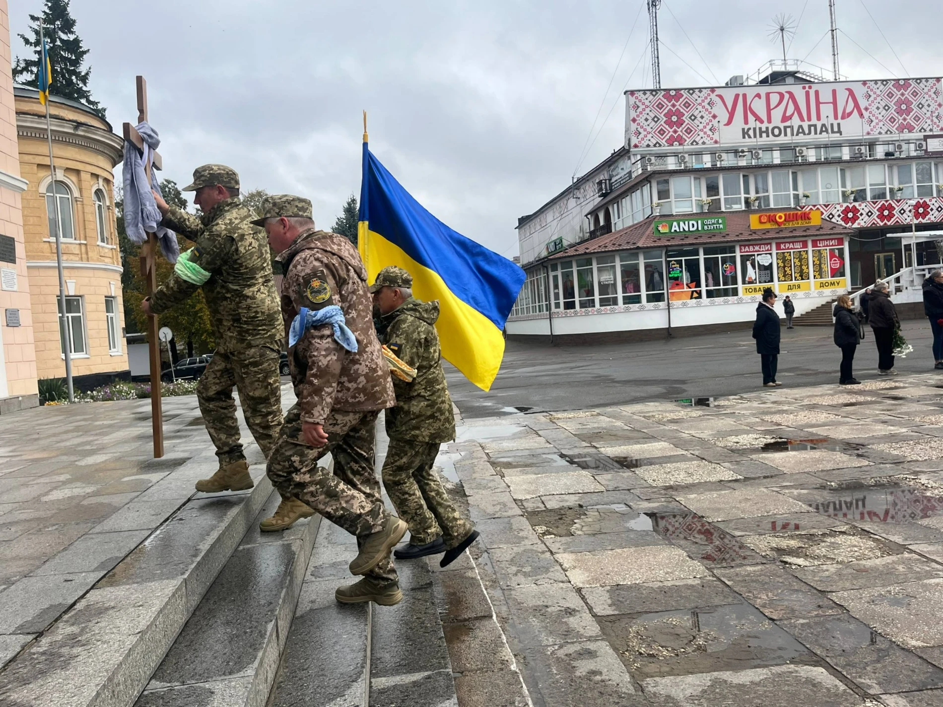 У Первомайську попрощалися зі старшим солдатом Максимом Галіакберовим