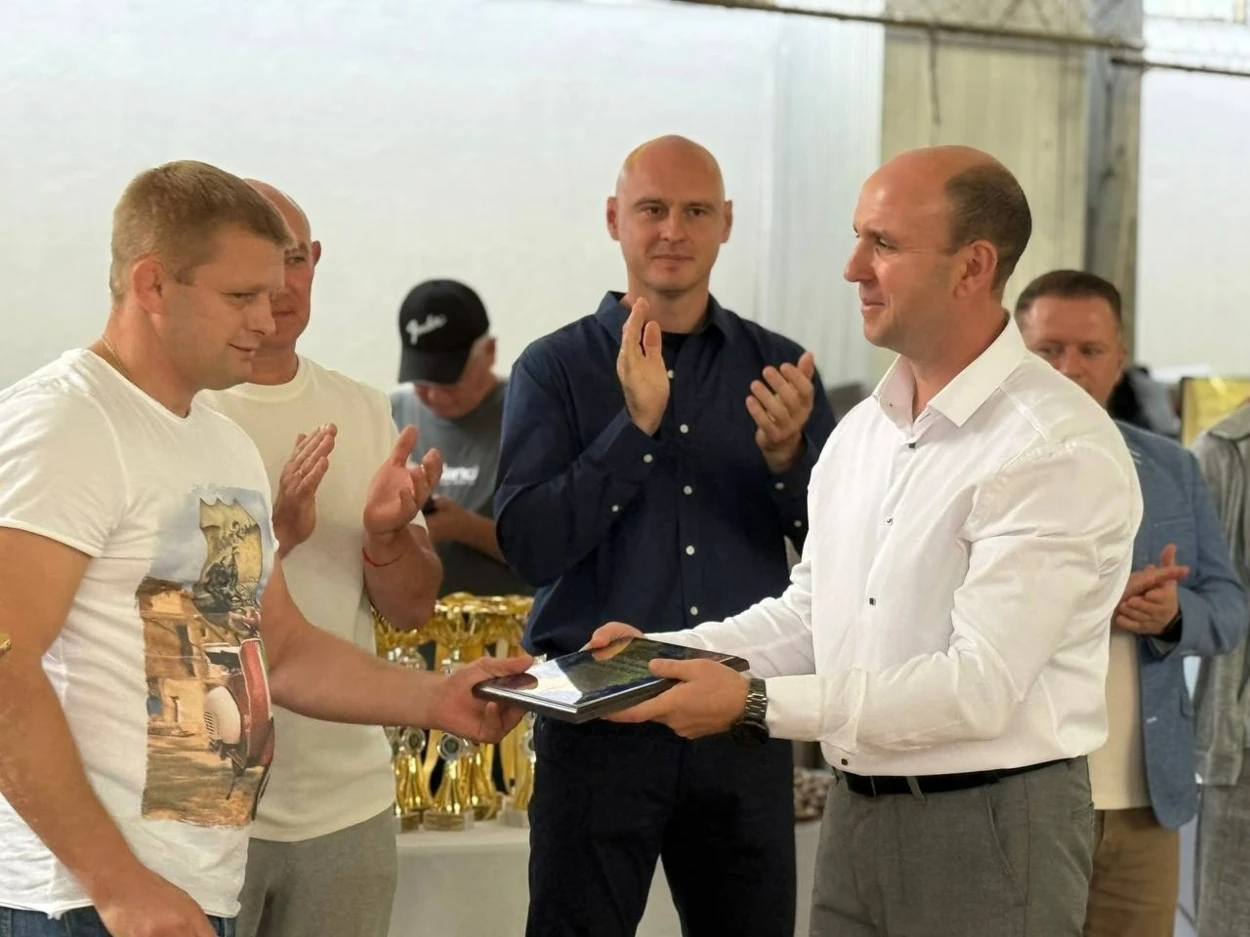 У 2025 році у Первомайську відбувся Фестиваль єдиноборств. Юрій Галімон праворуч