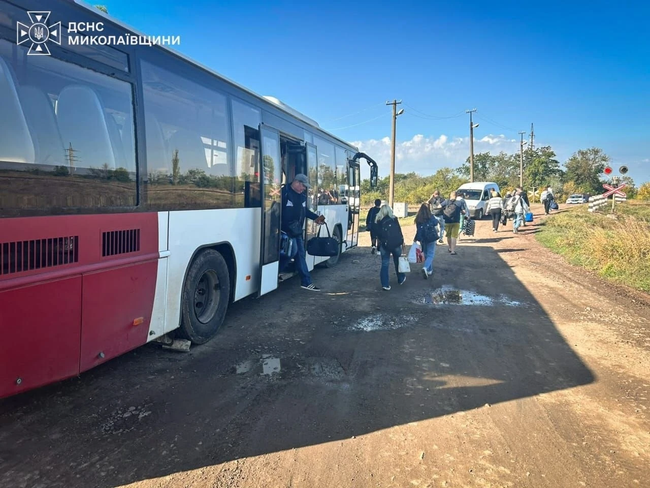 Ворог тричі за ранок атакував БпЛА пасажирський поїзд Київ – Миколаїв