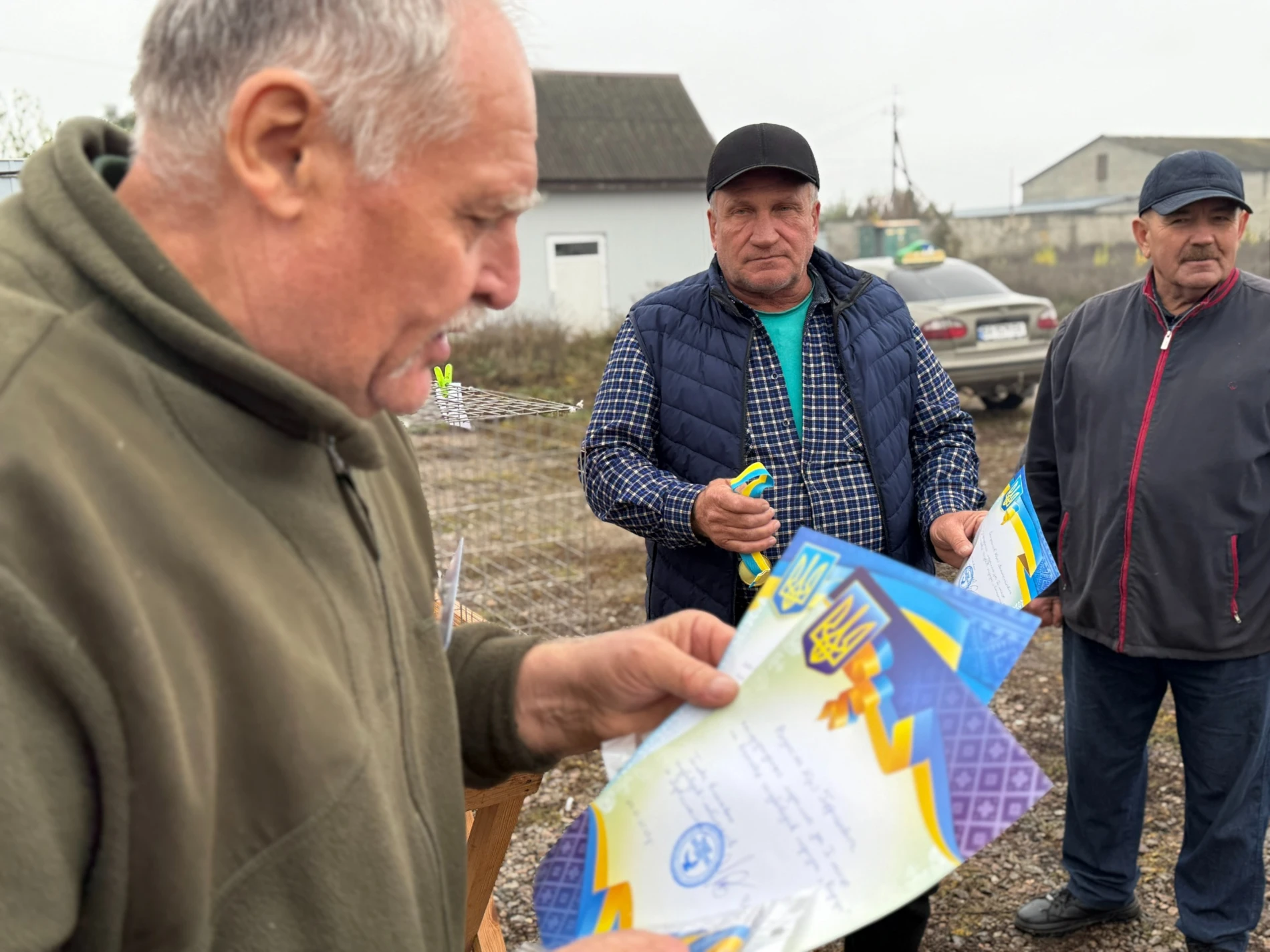 Голуби кар'єри, миколаївські, статні й старокозацькі вертуни: переможці виставки у Первомайську