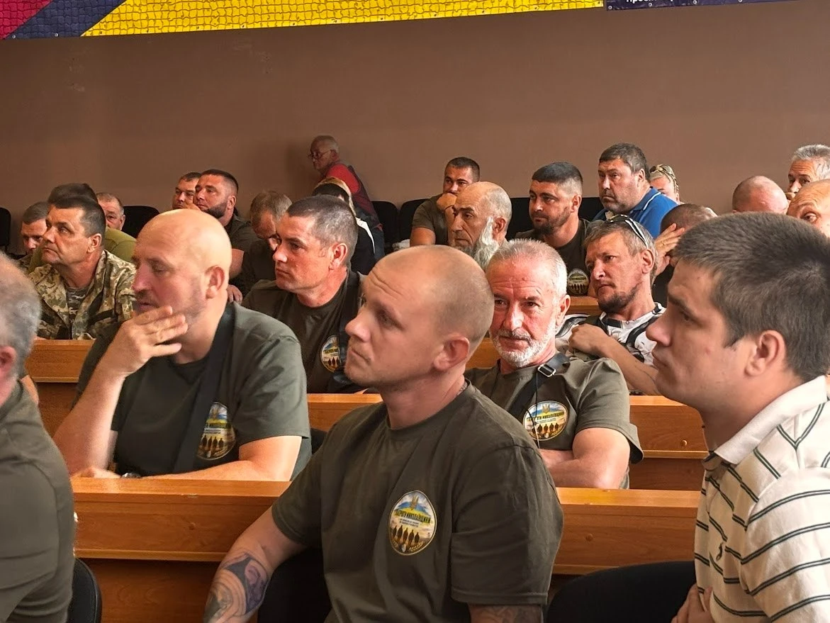 «Ми не маємо бігати по кабінетах»: ветерани Первомайська створили власну організацію