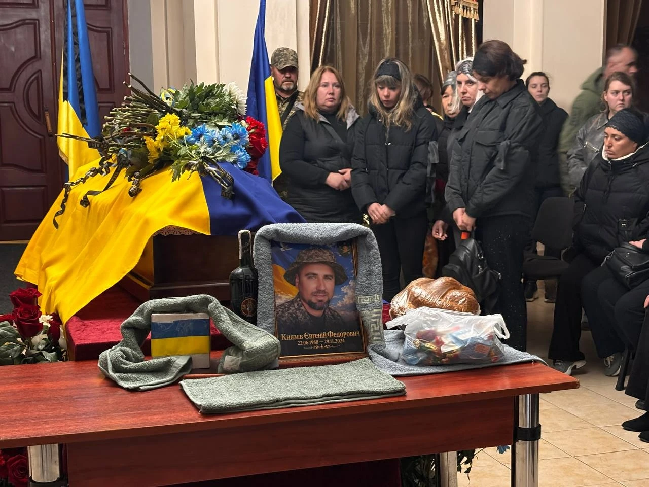 Майже два роки невідомості: Первомайськ поховав старшого солдата Євгенія Князєва