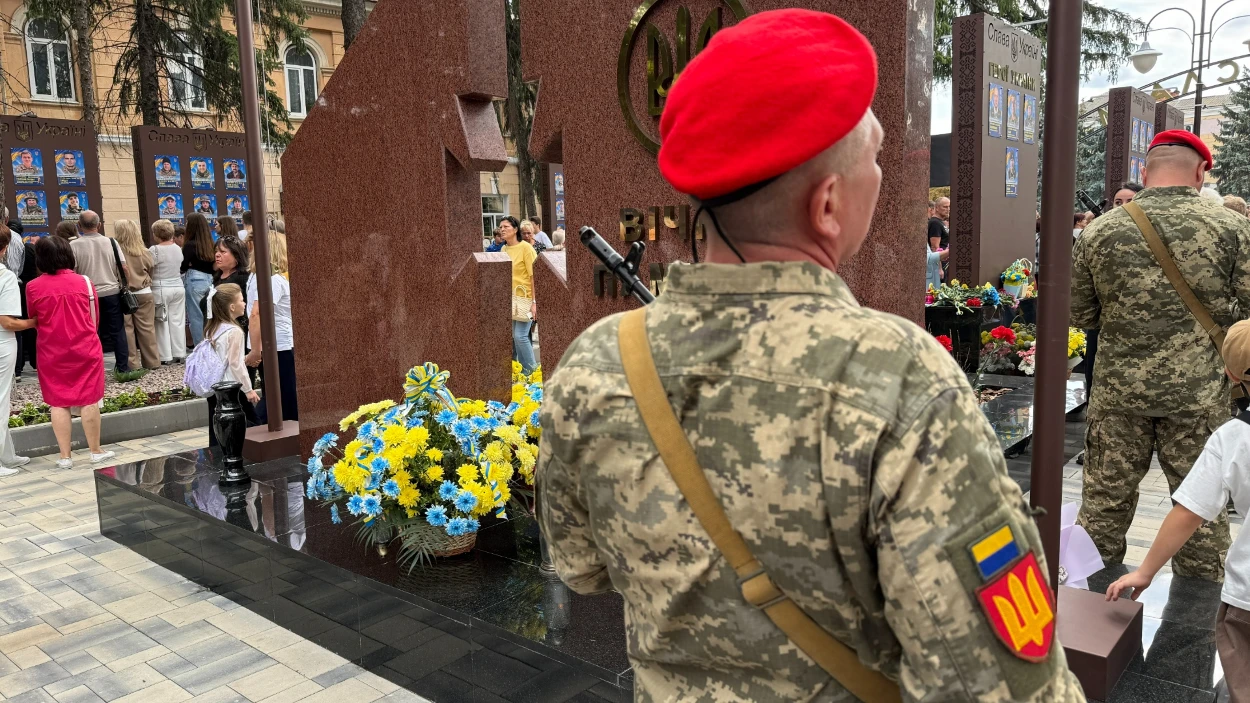 У Первомайську в День міста відбулося урочисте відкриття Алеї Слави