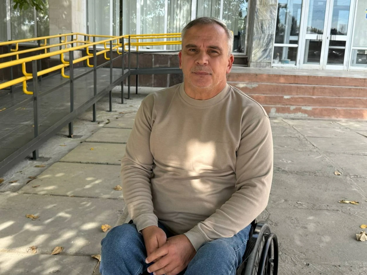Пандус є. А далі? Первомайці на кріслах колісних перевірили доступність ПК «Фрегат»