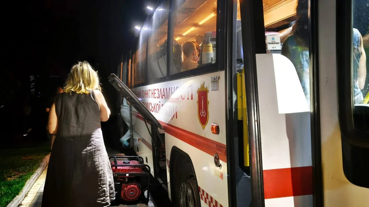 Унаслідок нічної атаки на Одесу постраждали 17 людей, серед них — троє дітей