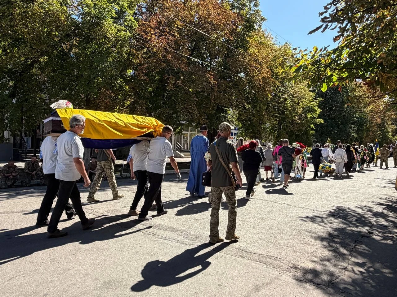 Місто попрощалося із захисником Миколою Гоцуляком
