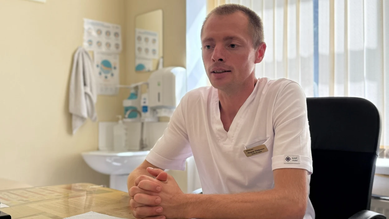 «Краще прийти з дрібницею, ніж чекати, доки «саме мине»: у Первомайську приймає дитячий хірург