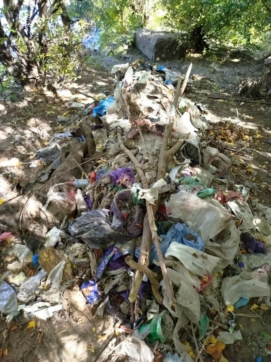 Берег Бугу у Первомайську очистили від багаторічнього звалища: зі Скали вивезли 20 кубів сміття