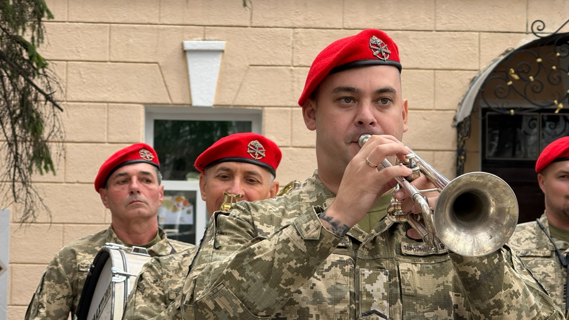 У Первомайську в День міста відбулося урочисте відкриття Алеї Слави