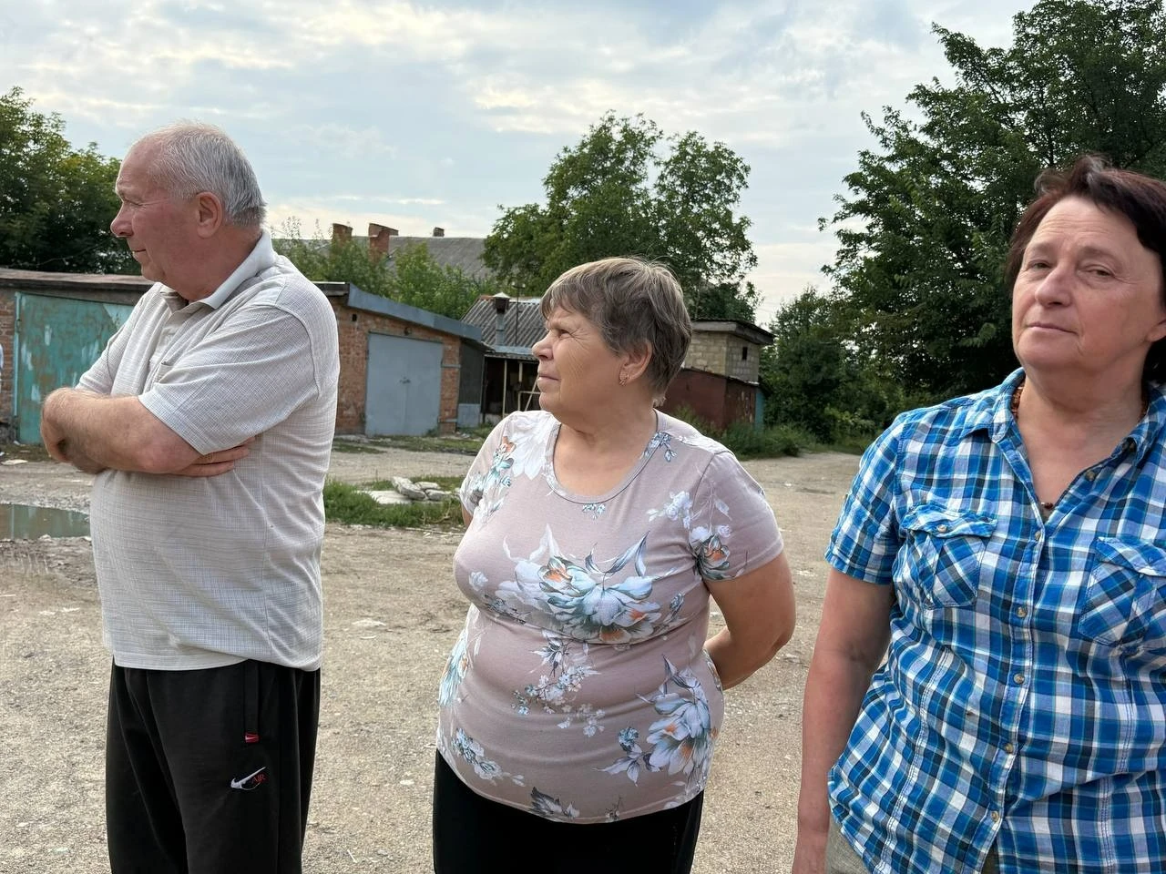 Роками просять облаштувати сміттєвий майданчик: як живе мікрорайон Цукрового заводу в Первомайську