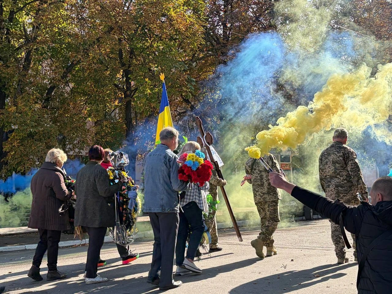 Первомайськ попрощався із захисником України Олегом Мирошниченком