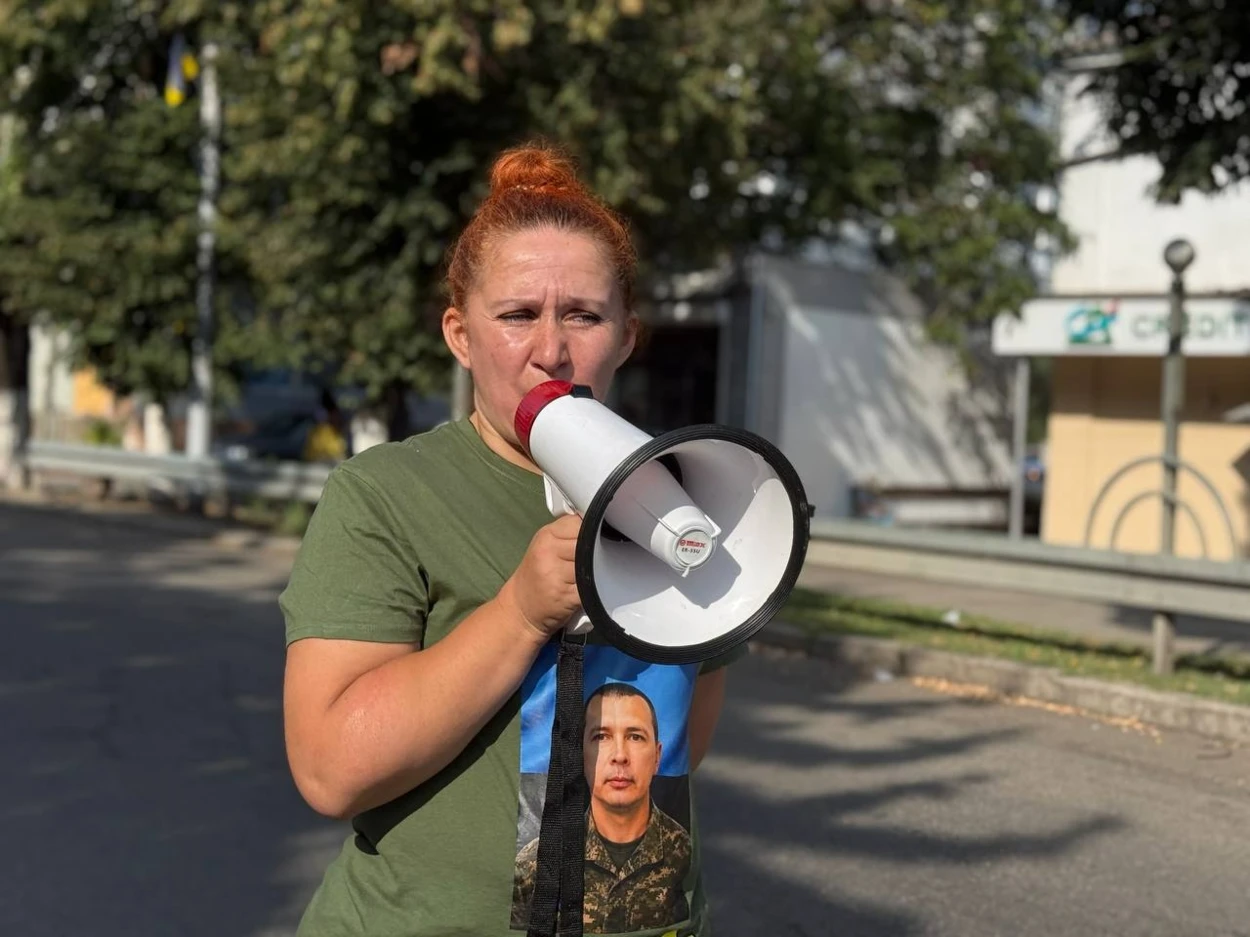 «Полон вбиває. Не мовчи»: у Первомайську знову нагадували про тих, кого чекають удома
