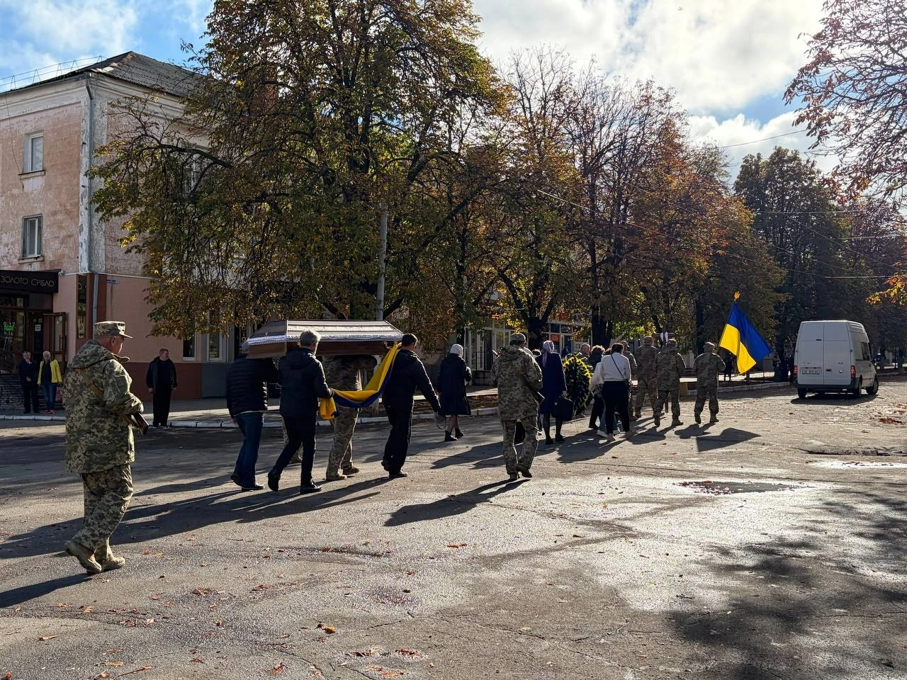 У Первомайську попрощалися із захисником України Дмитром Воротинцевим