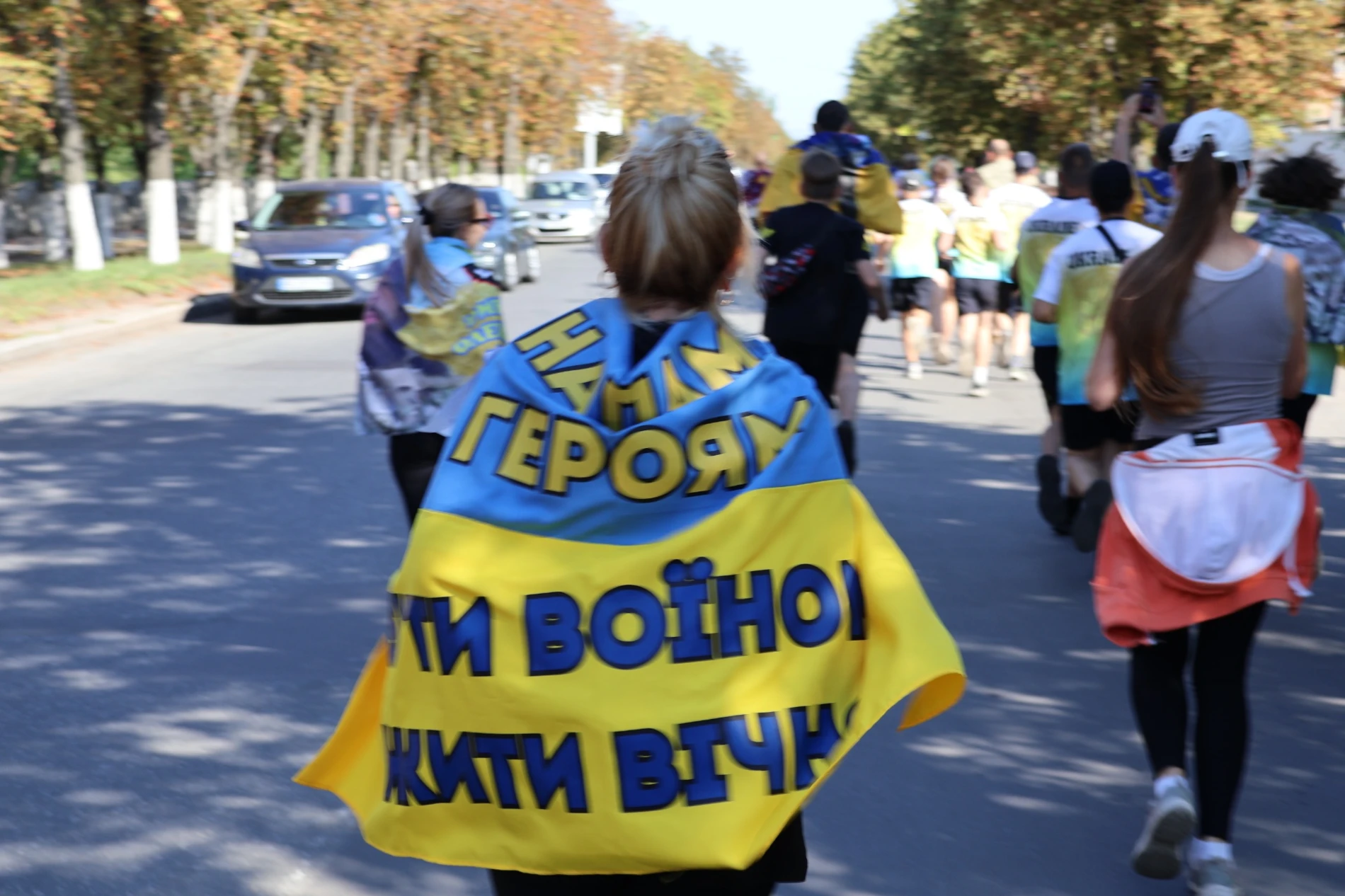 «Шаную воїнів, біжу за героїв України». У Первомайську відбувся забіг на честь полеглих захисників