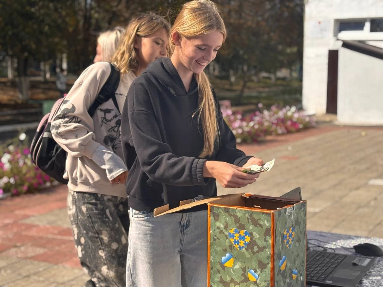 Наготували, поярмаркували, посмакували і гроші на збір передали. Дякуємо гімназії Кінецьполя!