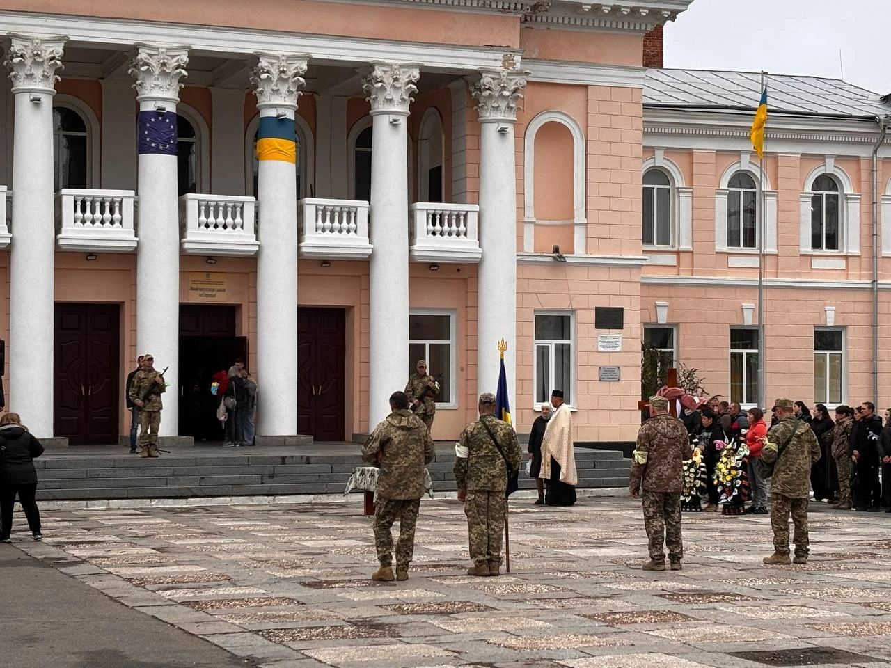 Майже два роки невідомості: Первомайськ поховав старшого солдата Євгенія Князєва