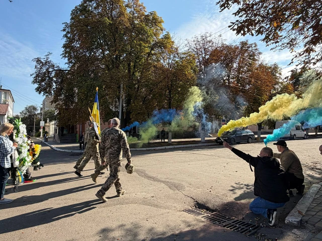 Первомайськ попрощався із захисником України Олегом Мирошниченком