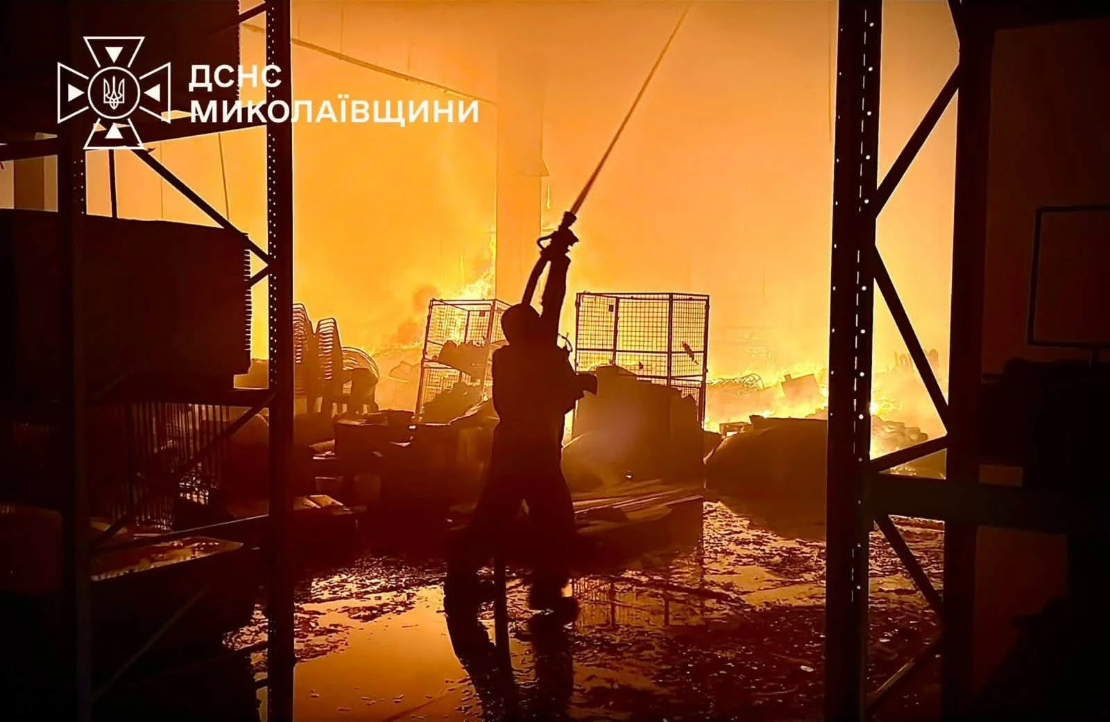 Миколаївщину атакували ракетами, КАБами та дронами: пошкоджені енергетичні й цивільні об’єкти