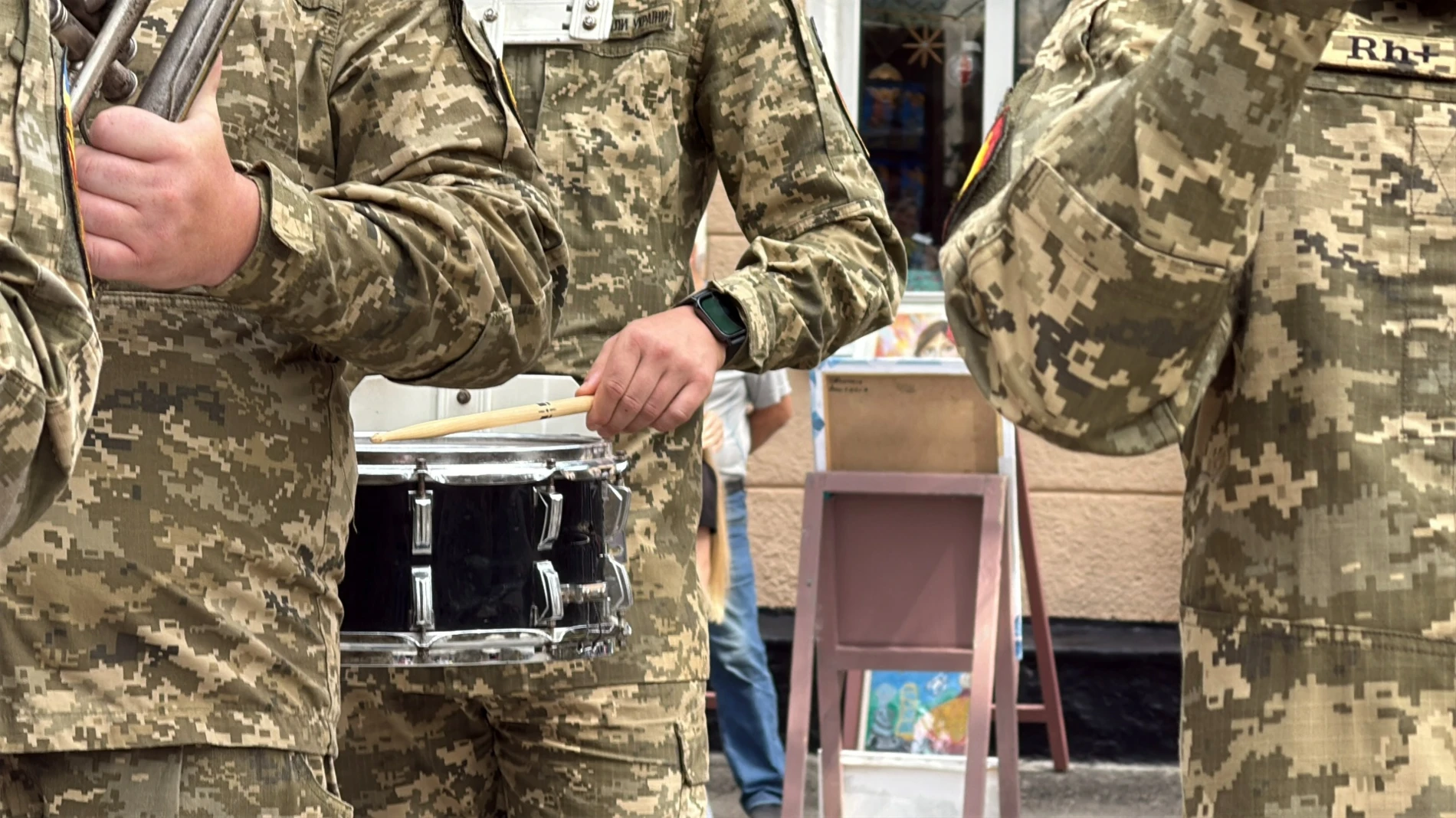 У Первомайську в День міста відбулося урочисте відкриття Алеї Слави