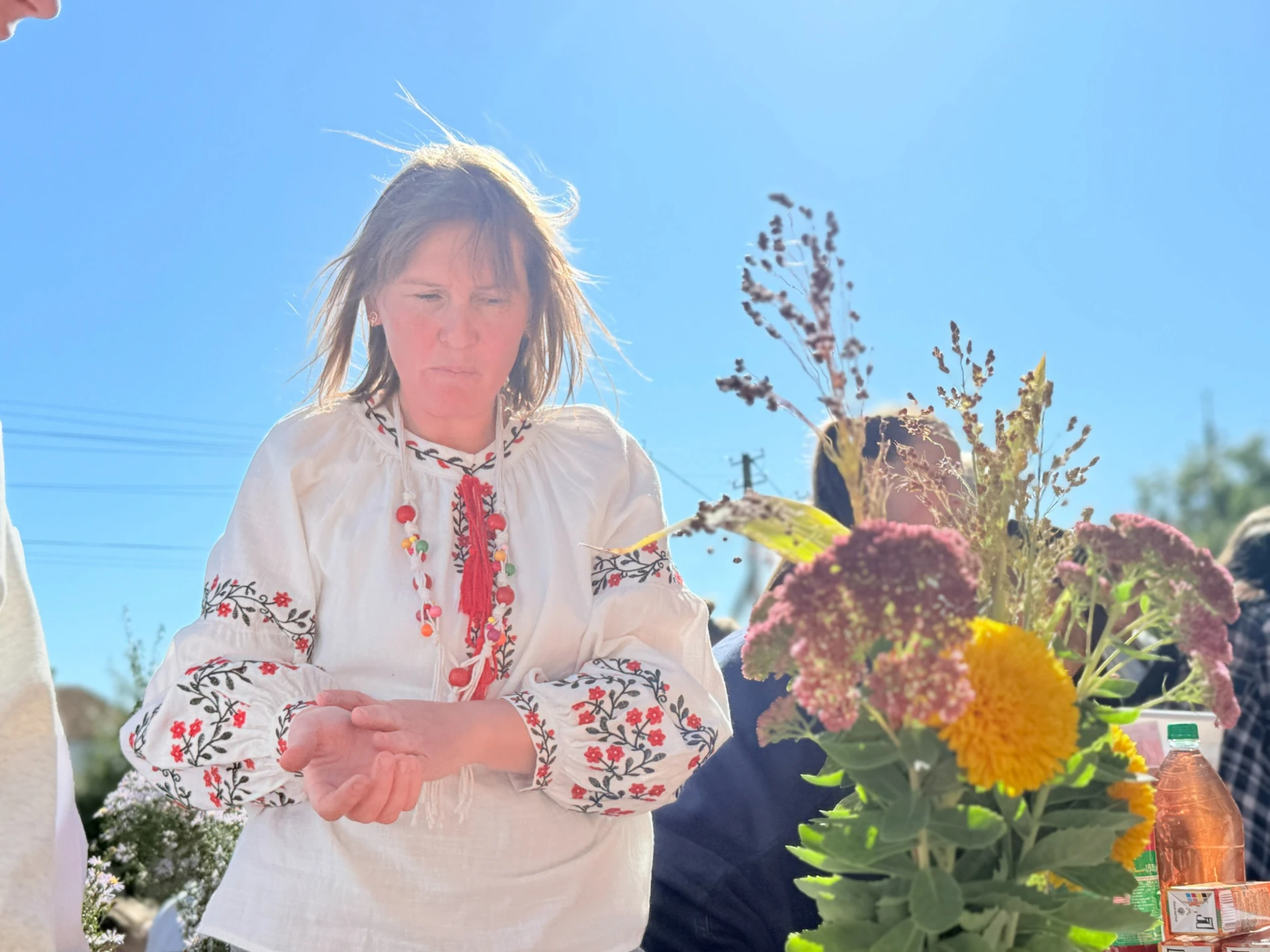 Смаколики, фотозона, букети і донати: як ярмаркували у Грушівській гімназії на Первомайщині