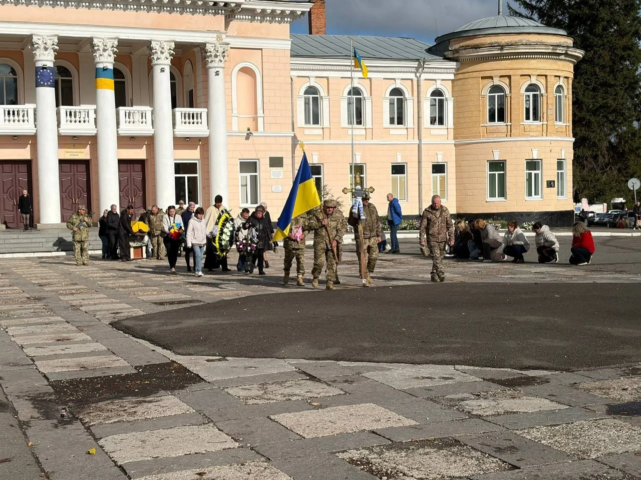 У Первомайську попрощалися із захисником України Дмитром Воротинцевим