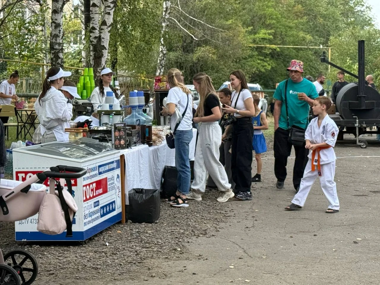 Футбол на полі, веслування на Бузі, єдиноборці у спорткомплексі: Фестиваль спорту у Первомайську