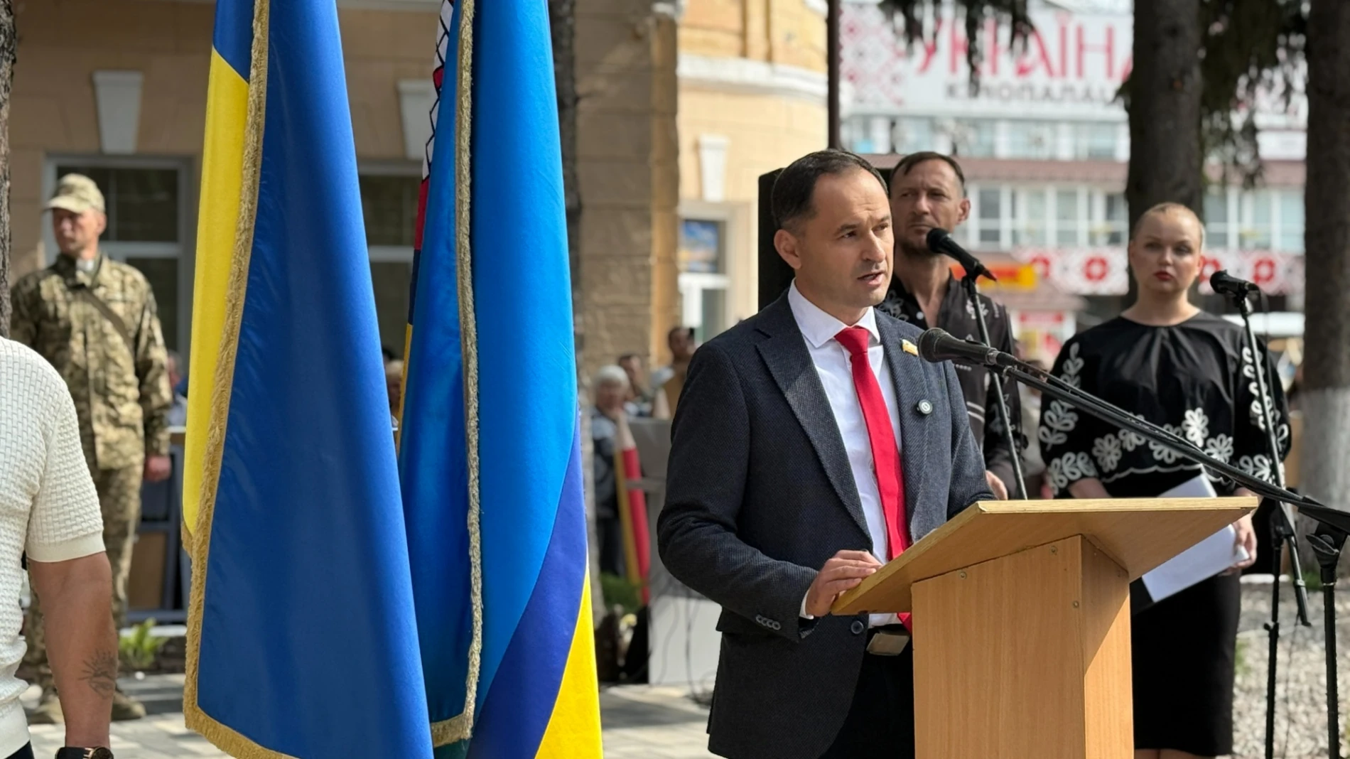 У Первомайську в День міста відбулося урочисте відкриття Алеї Слави