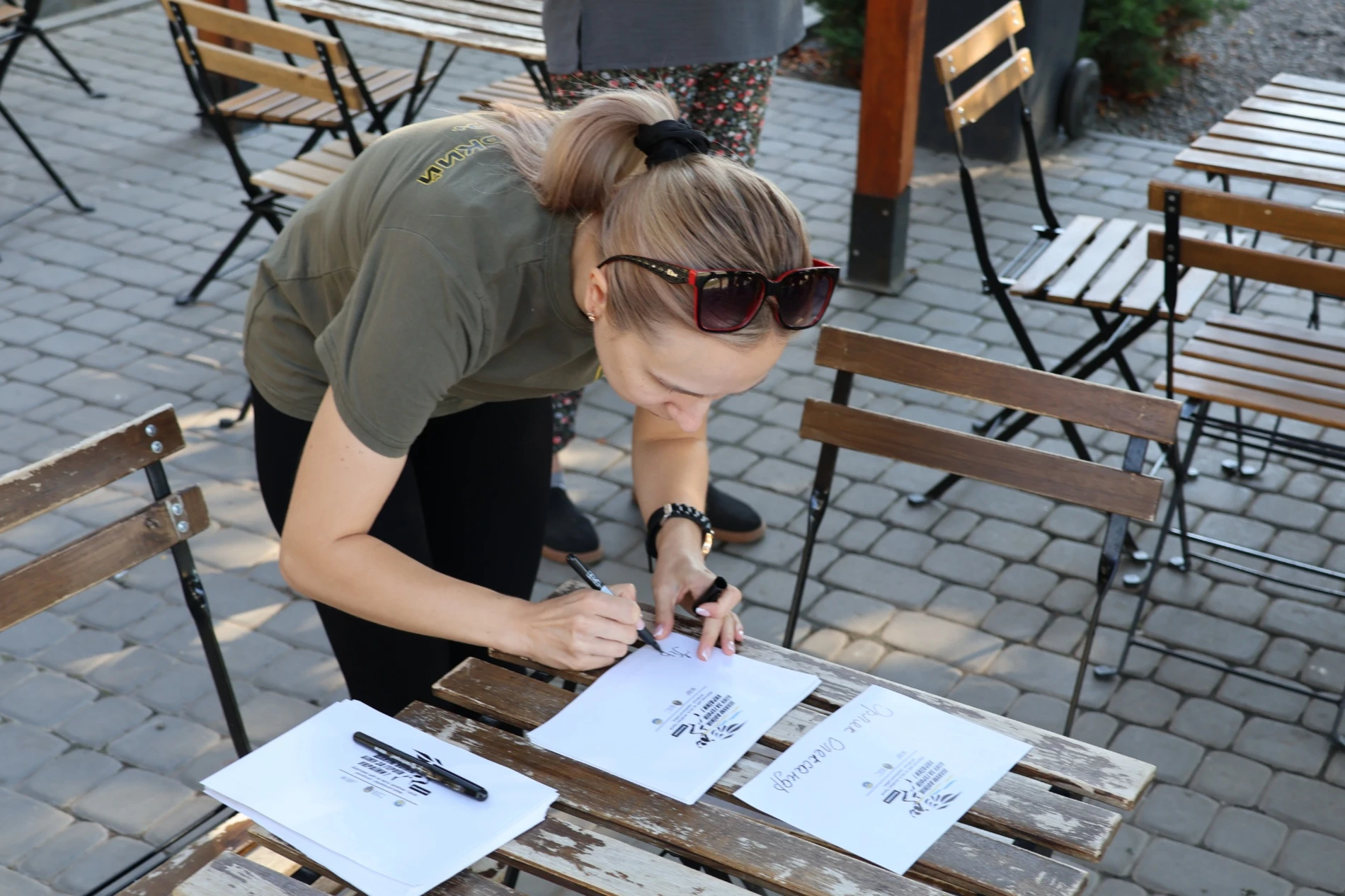 «Шаную воїнів, біжу за героїв України». У Первомайську відбувся забіг на честь полеглих захисників