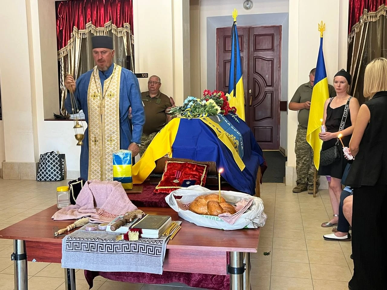 Первомайськ провів в останню путь захисника Микиту Лютенка