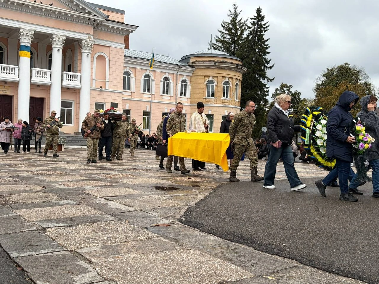 У Первомайську попрощалися із захисником України Іваном Бунецкулом