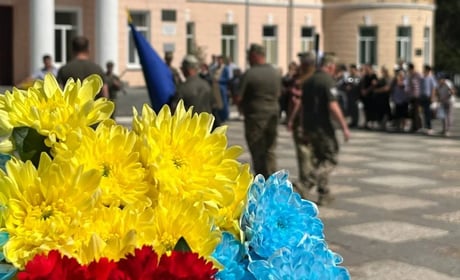 Первомайськ провів в останню путь захисника Микиту Лютенка