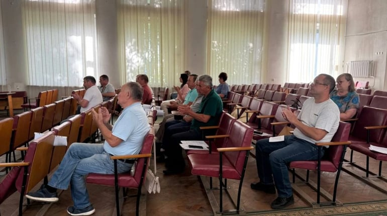 У Первомайській райраді знову зміни: на 36-й сесії припинили повноваження ще двох депутатів