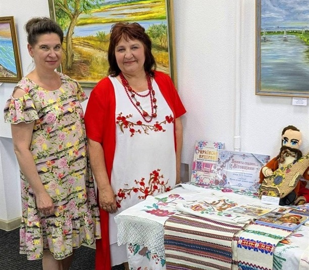 На Миколаївщині створюють вишиту книгу, що збере культурну спадщину народів регіону
