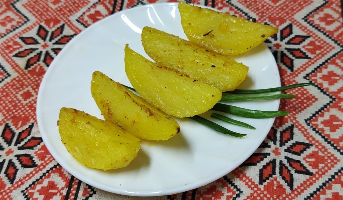 Запечена картопля скибочками