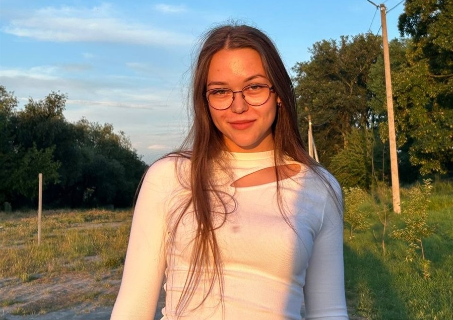 Влада Абаренова