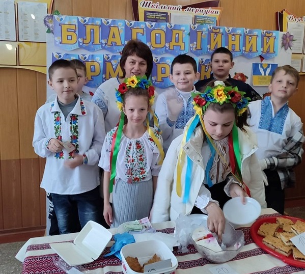 У Первомайській гімназії №6 зібрали кошти для ЗСУ