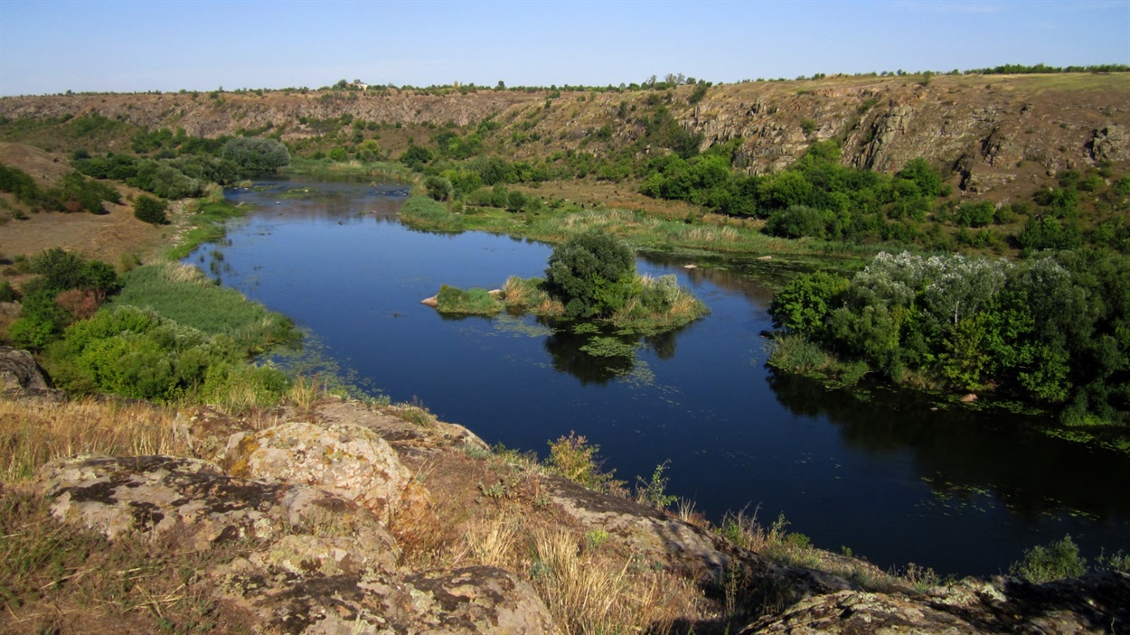 Бузький Гард