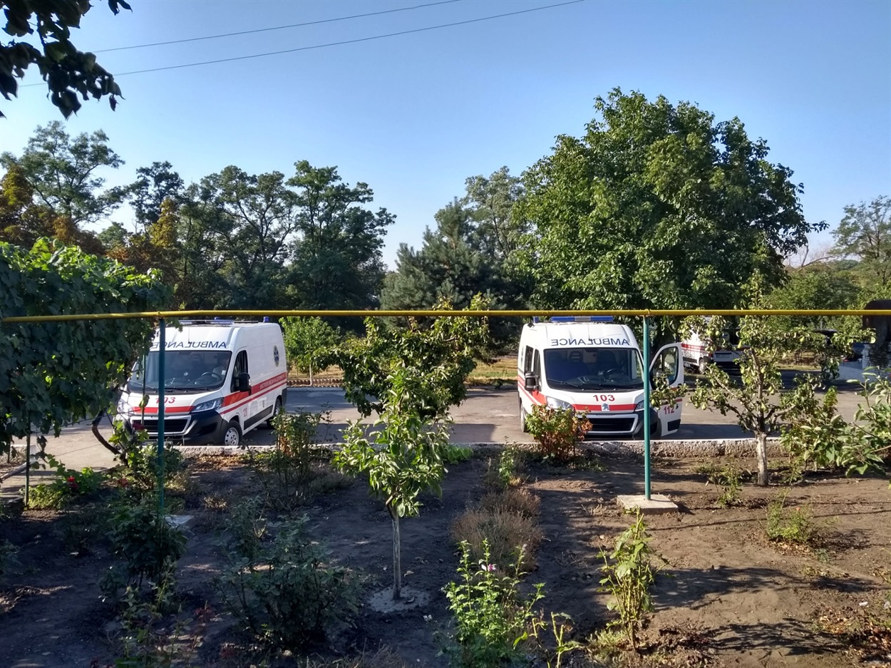 Автівки готові їхати на виклик