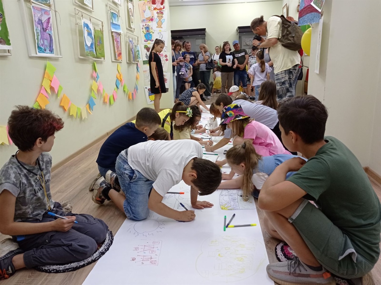 Створення колективного малюнку