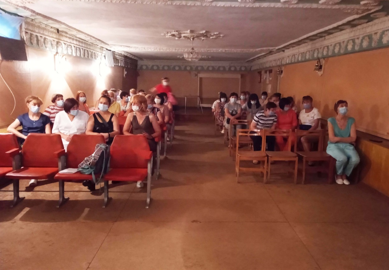 В актовій залі Первомайської ЦРЛ