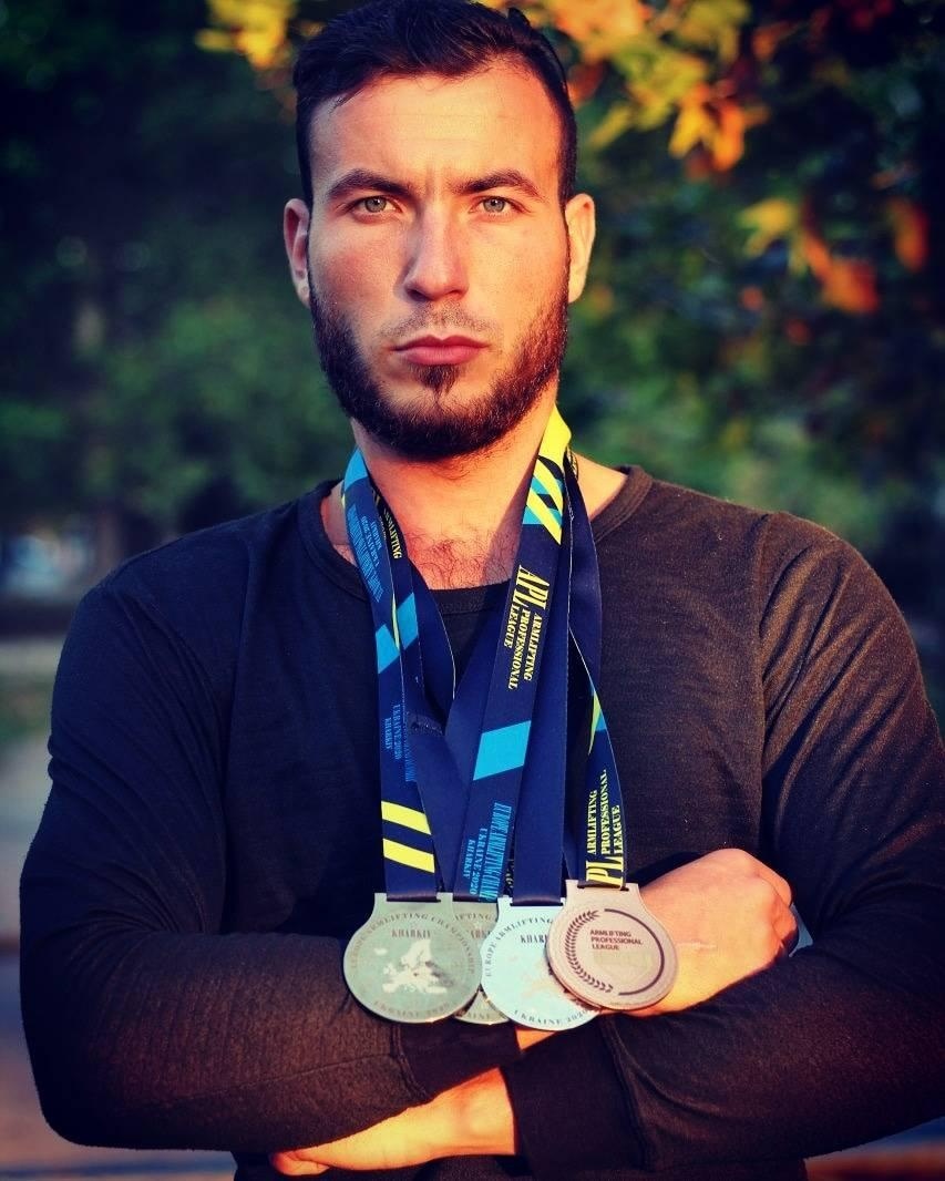 Микола Волошанюк