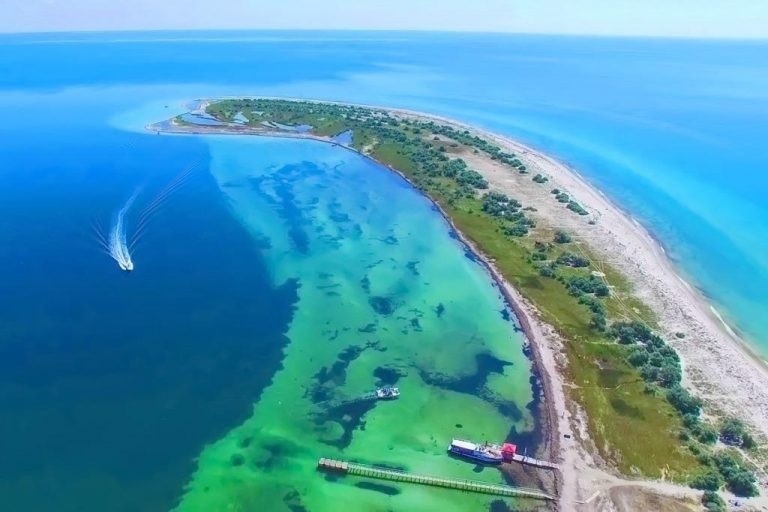 Острів Джарилгач